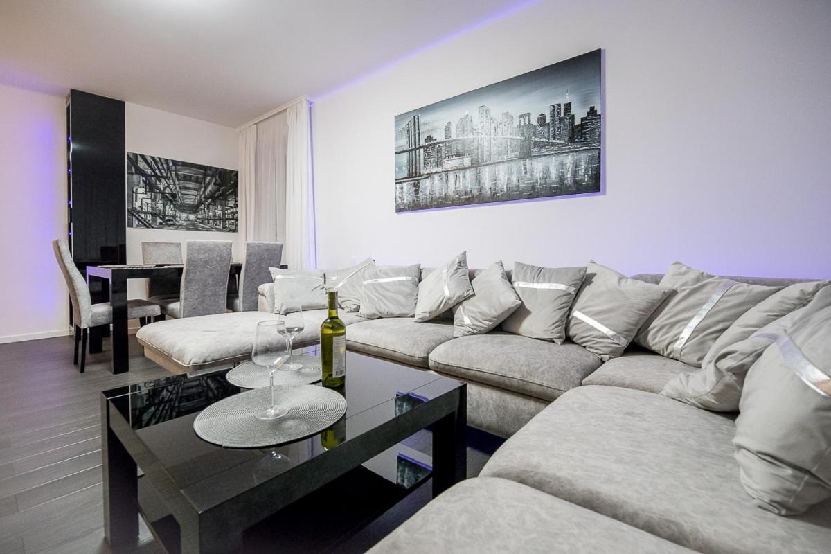 Апартаменти Nowoczesny Apartament - Saska Kepa Варшава Екстер'єр фото